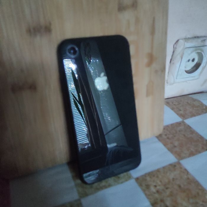 iPhone XR смартфон