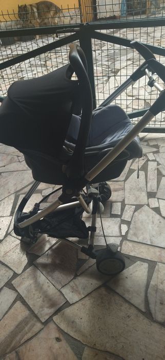 Carrinho Quinny com ovo maxicosi