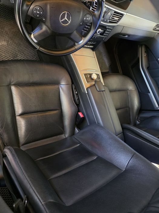 Mercedes-Benz  E350 W212