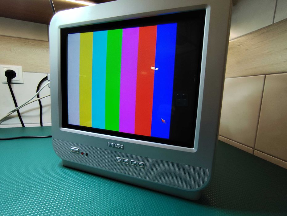 Telewizor monitor 14 cali SNES Commodore