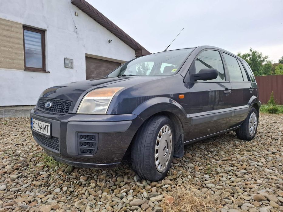 Ford Fusion в ідеальному стані
