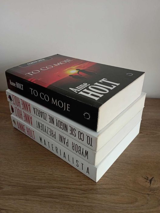Anne Holt cykl Vik i Stubo 4 części