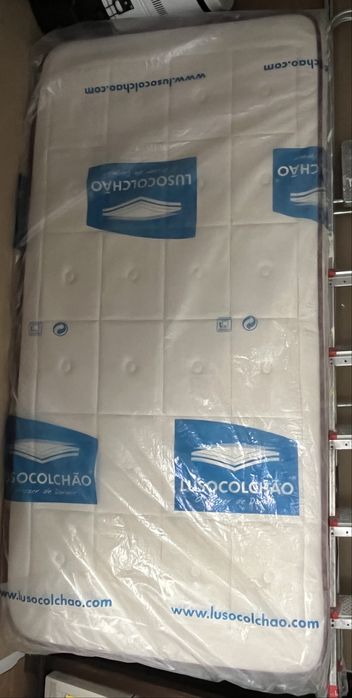 Colchão solteiro novo LusoColchão