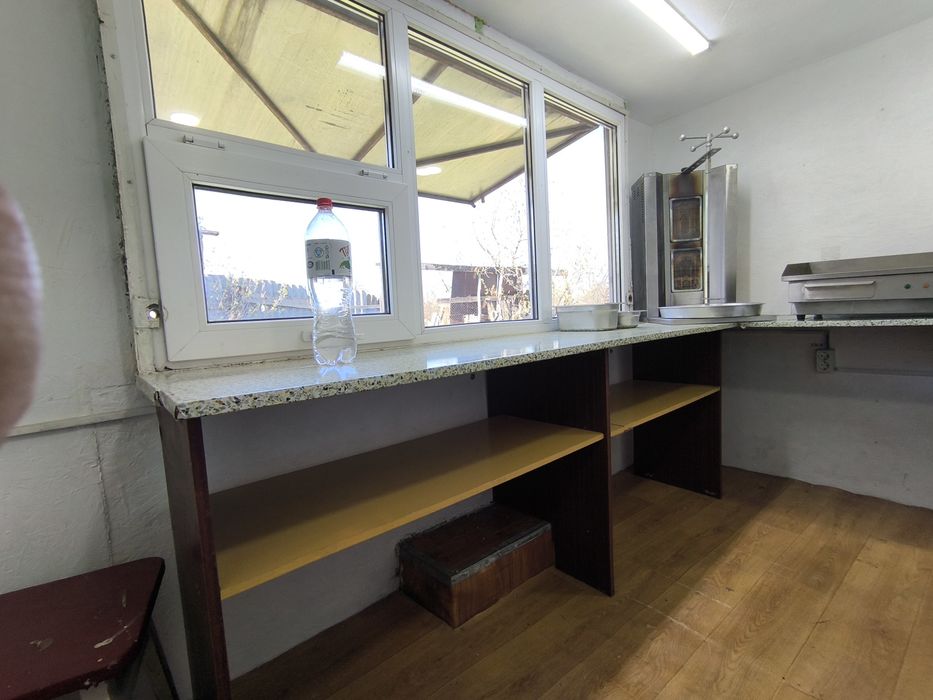 Продам торговый прицеп