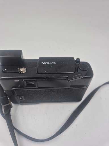 Yashica Auto Focus Motor 38mm 1: 2,8 Point Shoot Camera