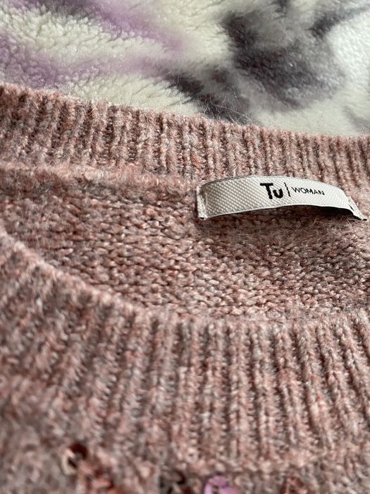 Светрик пильно рожевий з паєтками