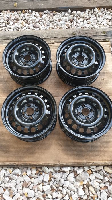 Felgi stalowe 14" 4x100 5,5x14 ET 39 OPEL  Corsa D