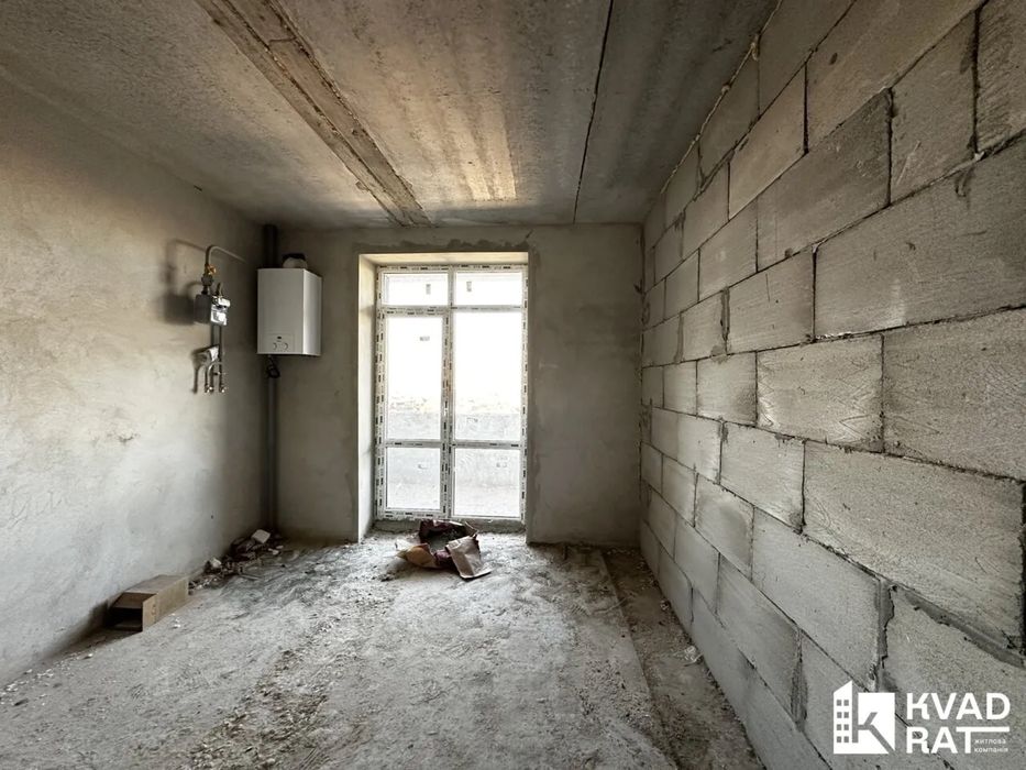 Здана 2км квартира біля озера.Є котел