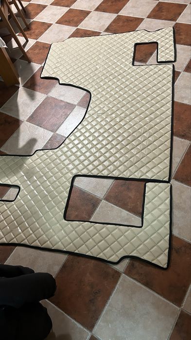 Tapete camião mercedes actros 2020 beje