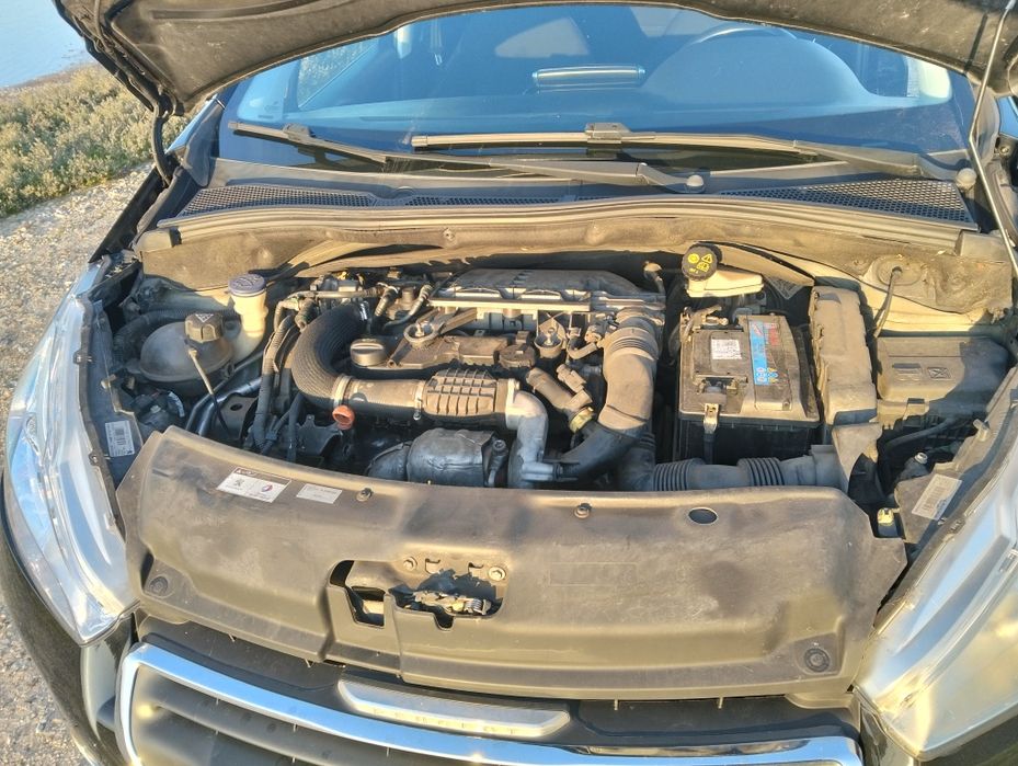 Peugeot 208 1.4hdi 2015