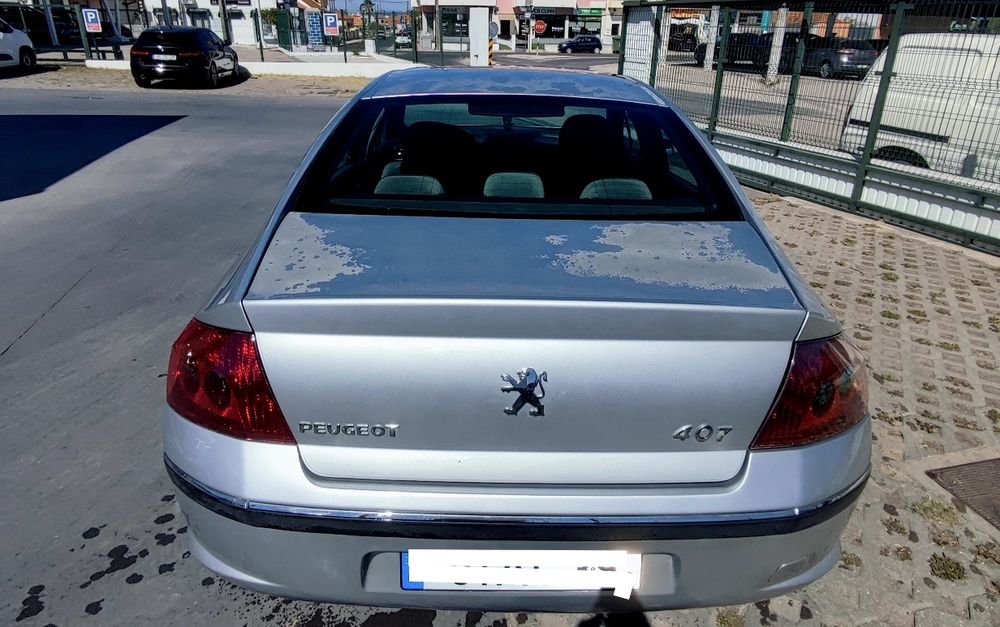 Carro económico 1 dono — 355.000 km — revisão feita — distribuição mudada