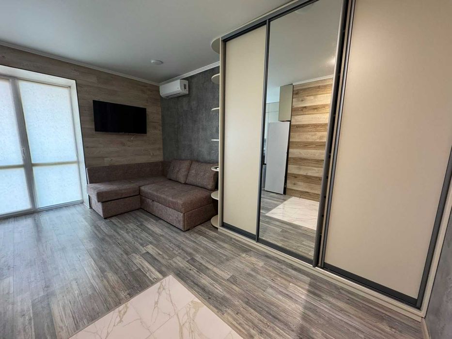 Здам стильну квартиру-студію в ЦЕНТРІ