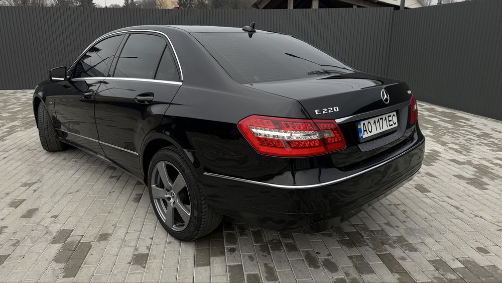 Mercedes-Benz E-Class W212
