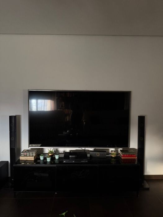 Móvel de tv e mesa de centro