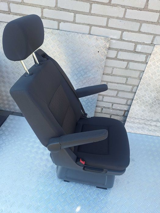Fotel Obrotowy Tył MULTIVAN T5 Lift Prawy Lewy