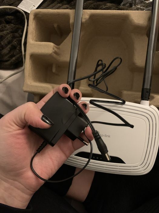 Router TP-LINK WR841N