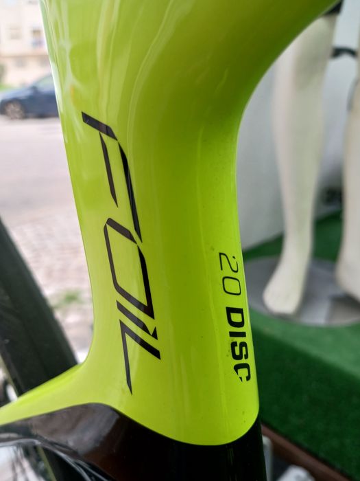 Bicicleta Scott Foil 20 com Full Ultegra  de 11V