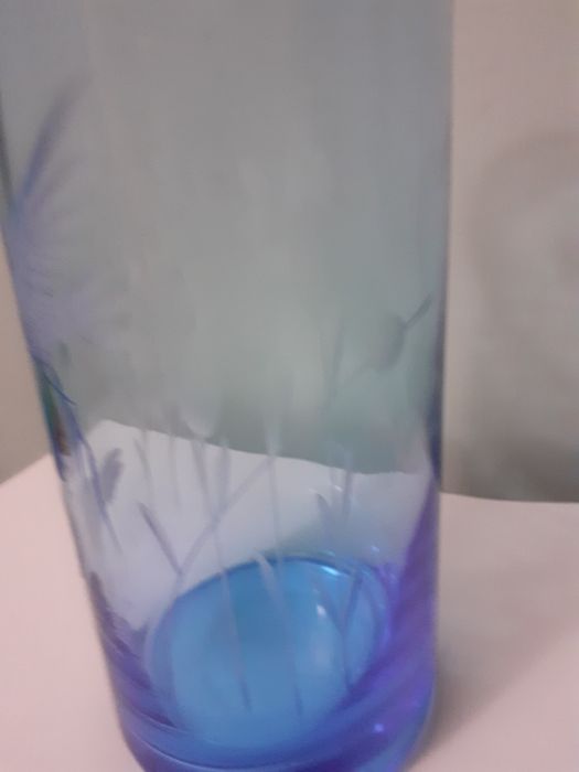 Ваза  скляна,нова.Висота  24см.