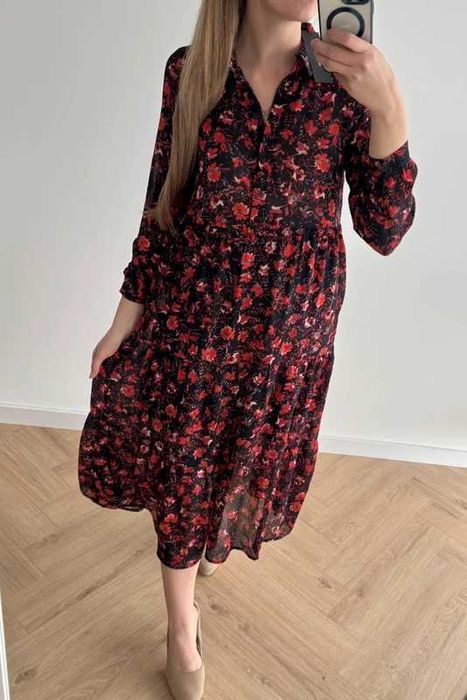 Vero Moda piękna czarna sukienka w czerwone kwiaty 34 xs s