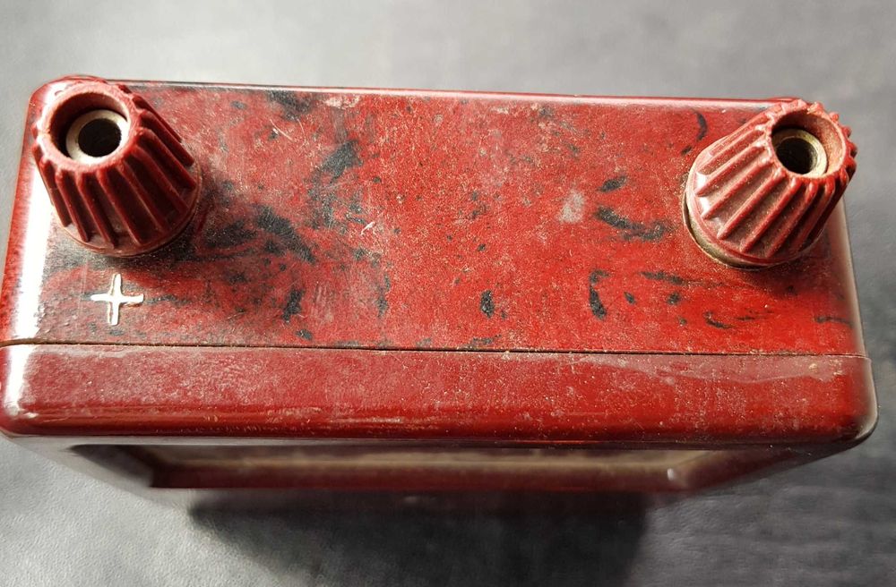 Ładny zabytkowy voltomierz  omomierz z lat 50, 60