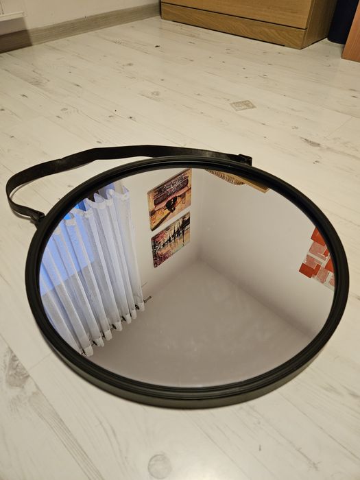 Okrągłe lustro 50cm na pasku