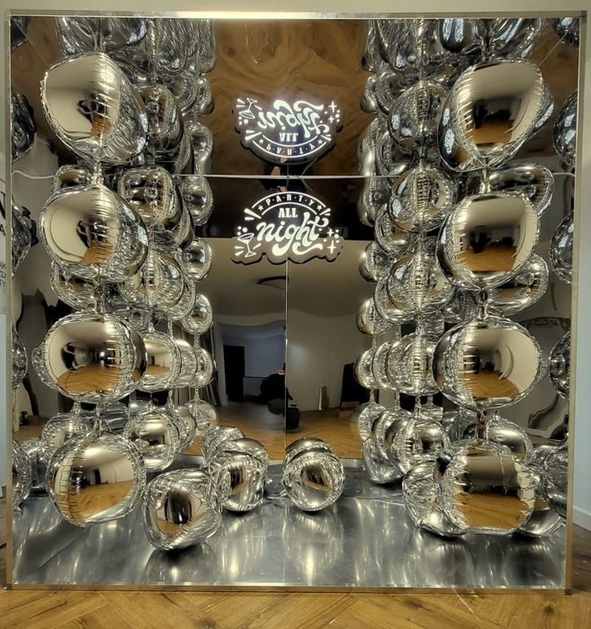 Wynajem Ścianki Mirror Box Srebrnej Lustrzanej + Magnesy Live!