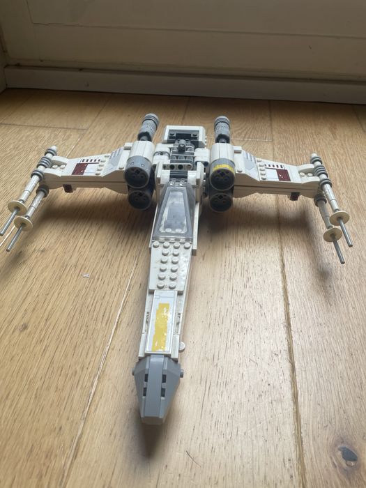 Zestaw lego 75301 xwing