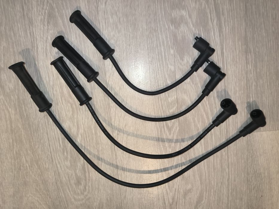 Комплект дротів запалювання на Logan, Sandero