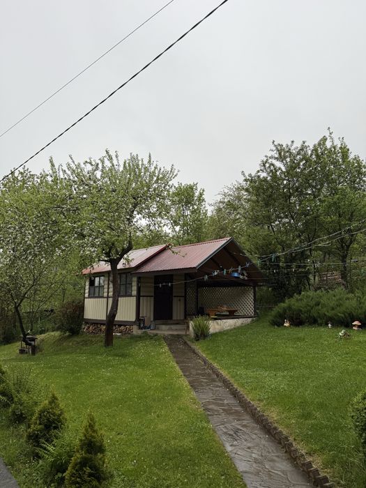 Здається садиба “Під лісом у Гіда!