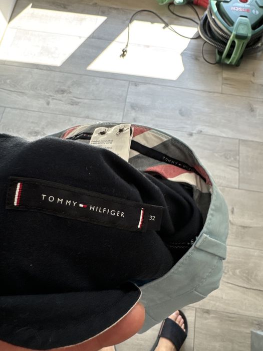 Tommy Hilfiger chinosy krutkie szorty rozm. 32