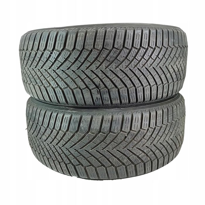 2x 245/45R18 opony zimowe Yokohama BluEarth Winter V906 2023r (88683)