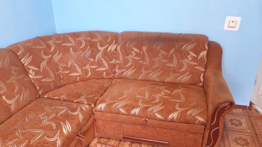 Кутовий диван  .