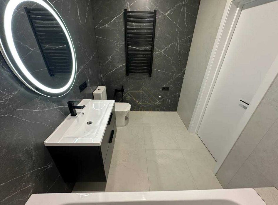 Продаж Будинок/Таунхаус 120 м2 з Сучасним ремонтом і власним подвір'ям