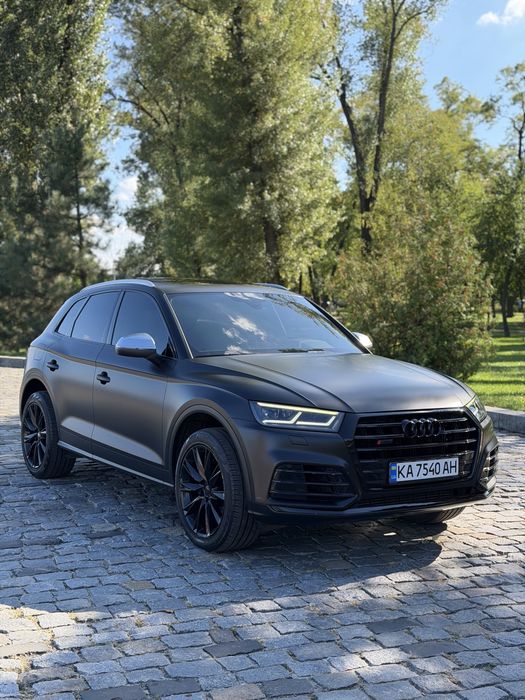 Продам Audi SQ5 в очень хорошем состоянии
