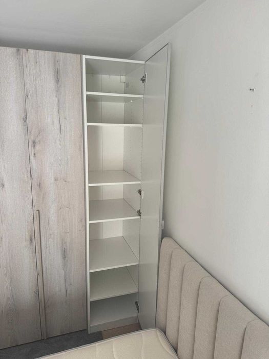 Módulo Roupeiro IKEA com Porta de Espelho (50x58x236 cm) – Como Novo