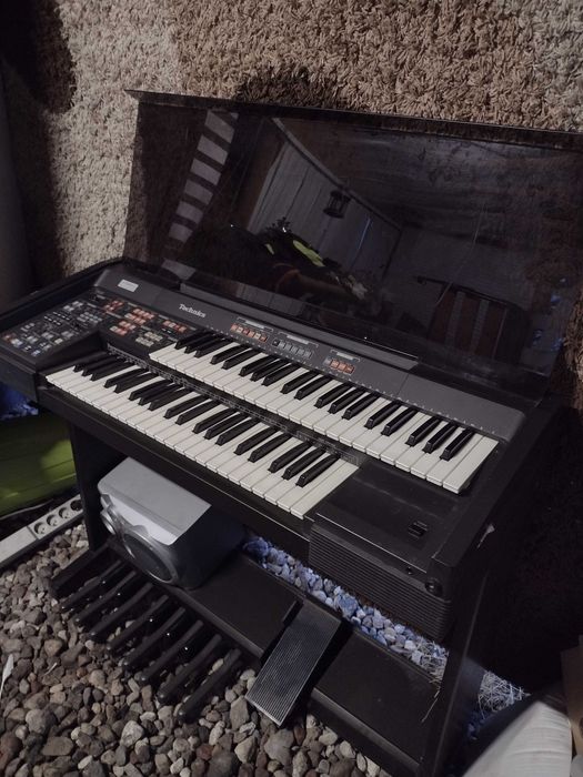 keyboard TECHNICS-SX-EX30L,2 manualy yamaha,roland,korg-na dyskietki