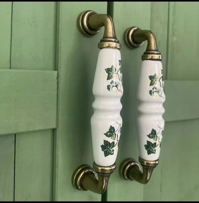 Puxadores em Porcelana e Metal