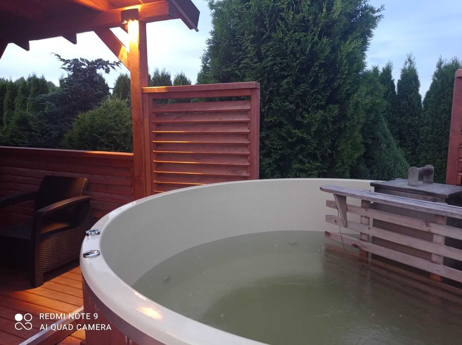 balia z jacuzzi w ośrodku wczasowym w Bieczu