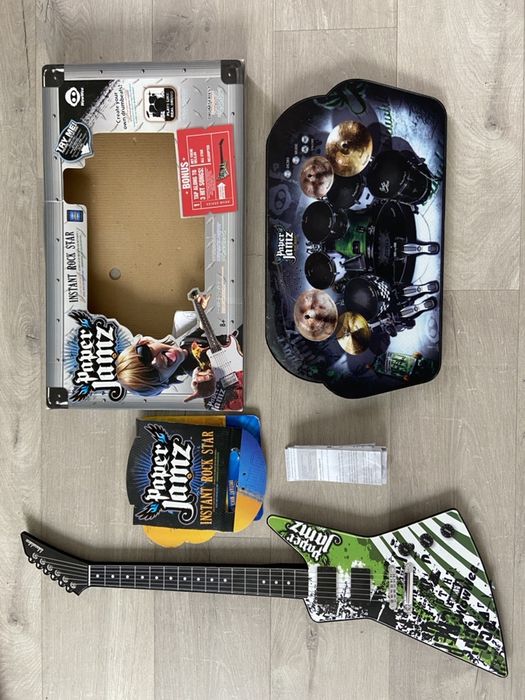 PAPER JAMZ gitara + perkusja, instrumenty