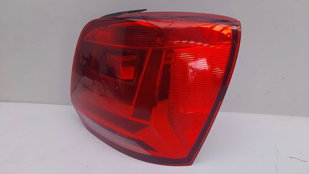Farolim direito VOLKSWAGEN Polo (6R, 6C)