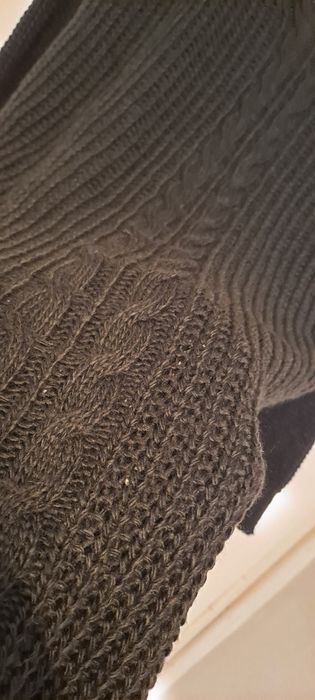 Sweter, tunika z dzianiny z kołnierzykiem