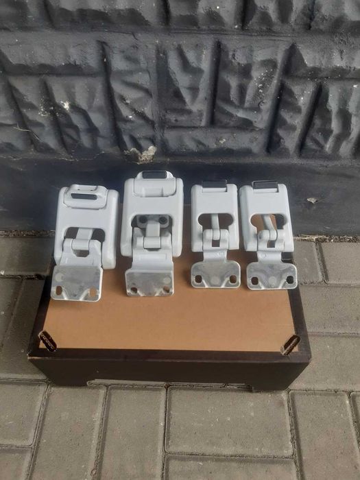 Zawiasy 270 Mercedes Sprinter 907 nowe