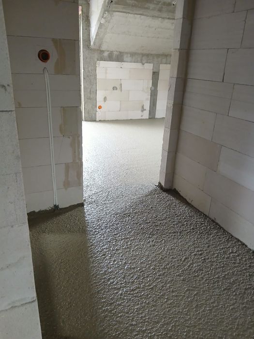 Płynny styropian styrobeton posadzki anhydrytowe