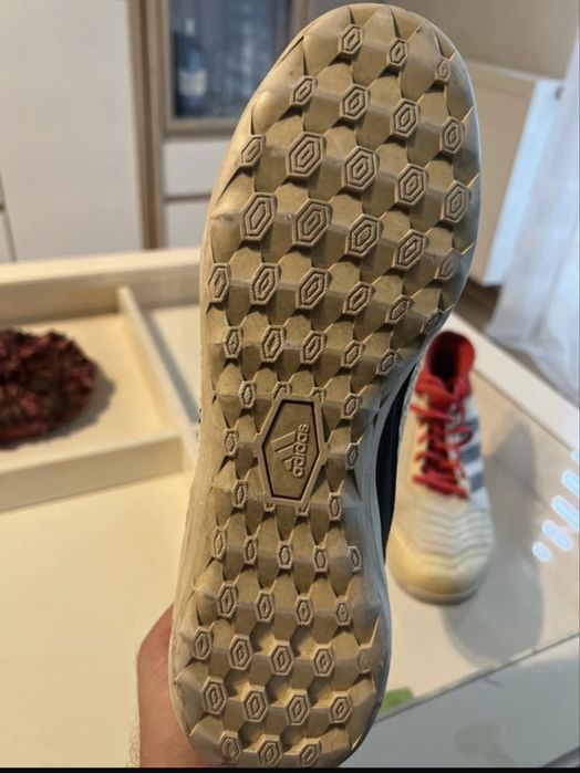 Buty kolor kremowy Adiads Raptor