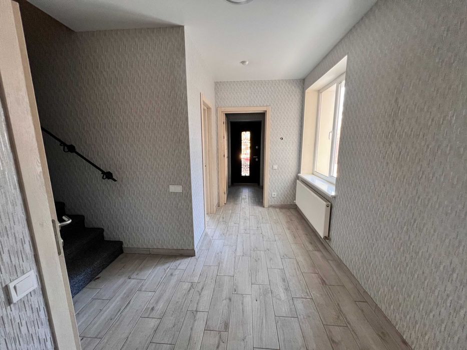 Будинок з ремонтом в Ірпені. Мінімальне оформлення