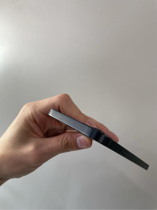 iPhone 12 128GB Neverlock Чорний