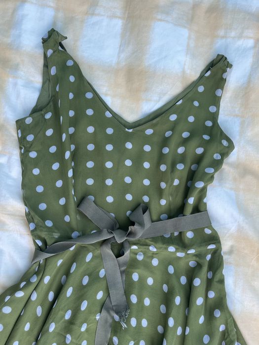 Сукня в горох із шовку