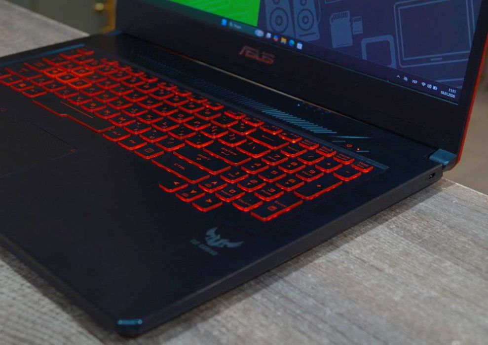 ГАРАНТІЯ Asus TUF (17"/Ryzen 5 3550H/RAM 16гб/SSD 512гб/RX 560X)TVOYO