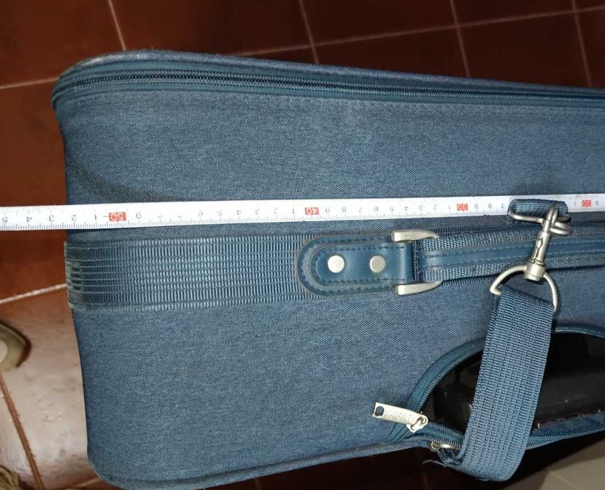 Mala de Viagem JAGUAR – Grande (50×23×68 cm) – Usada 1 vez | Impecável
