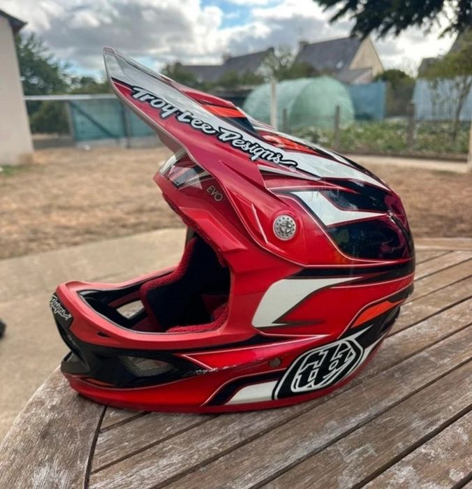 Capacete Troy lee designs D3